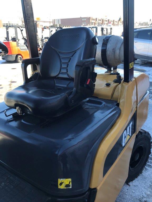 2005 cat forklift with power steering for sale